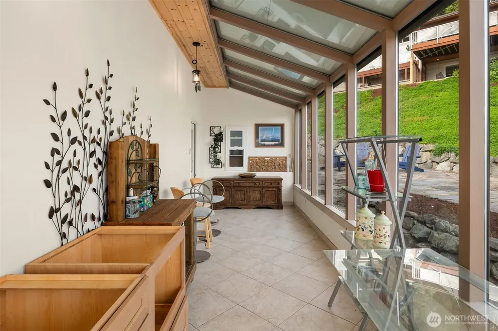2106 Breezy Point Road Camano Island WA 98282