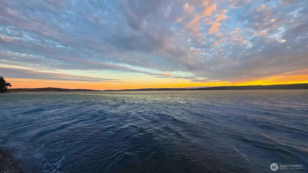 2106 Breezy Point Road Camano Island WA 98282