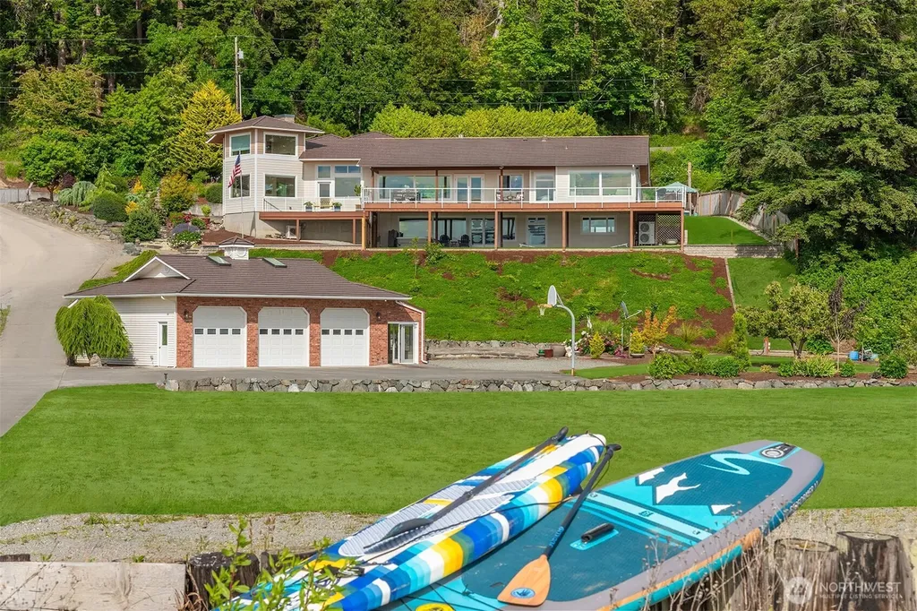 2106 Breezy Point Road Camano Island WA 98282