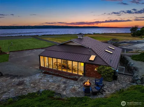2106 Breezy Point Road Camano Island WA 98282