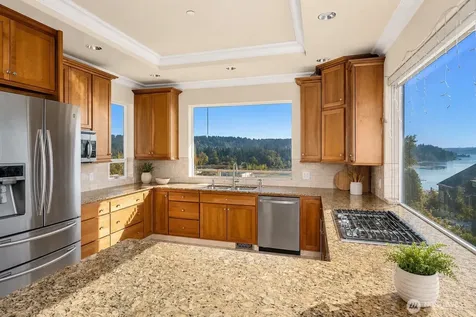 6404 NE 181st Street Kenmore WA 98028