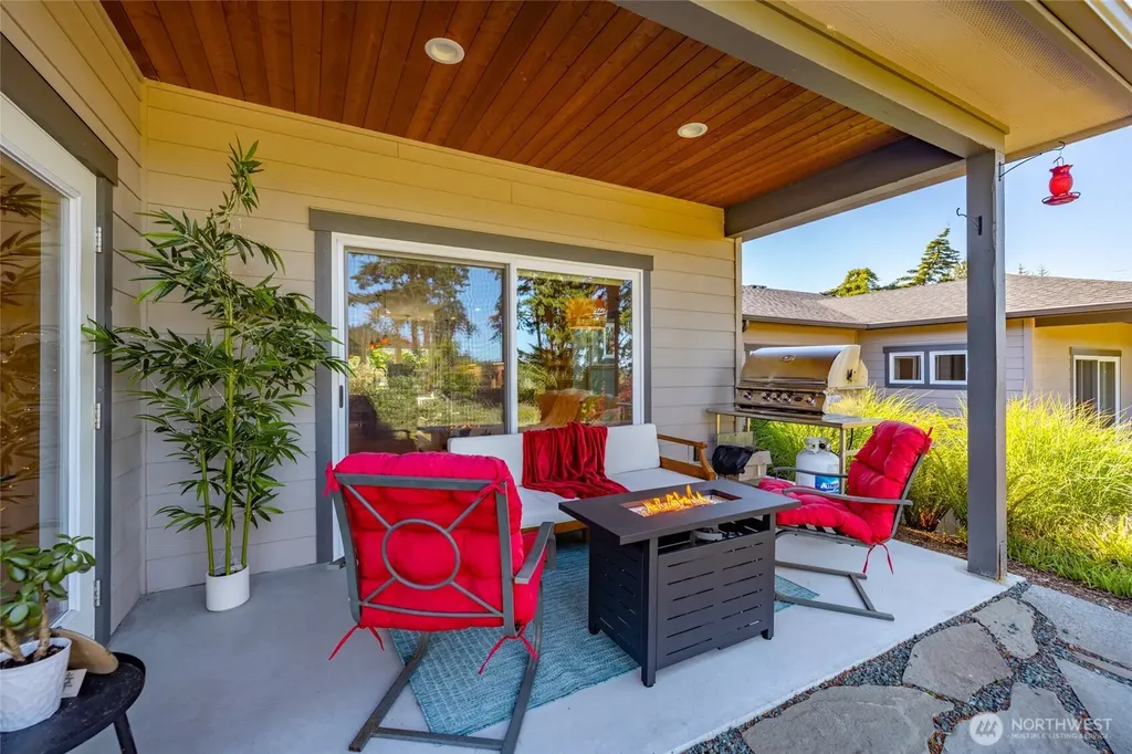 205 NE 3rd Street Coupeville WA 98239