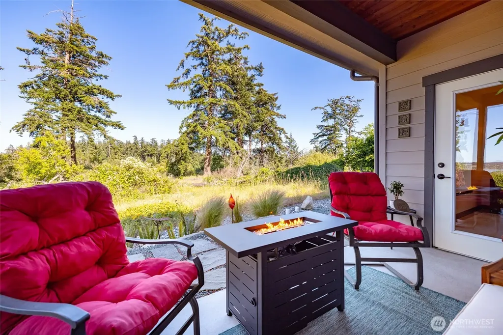 205 NE 3rd Street Coupeville WA 98239