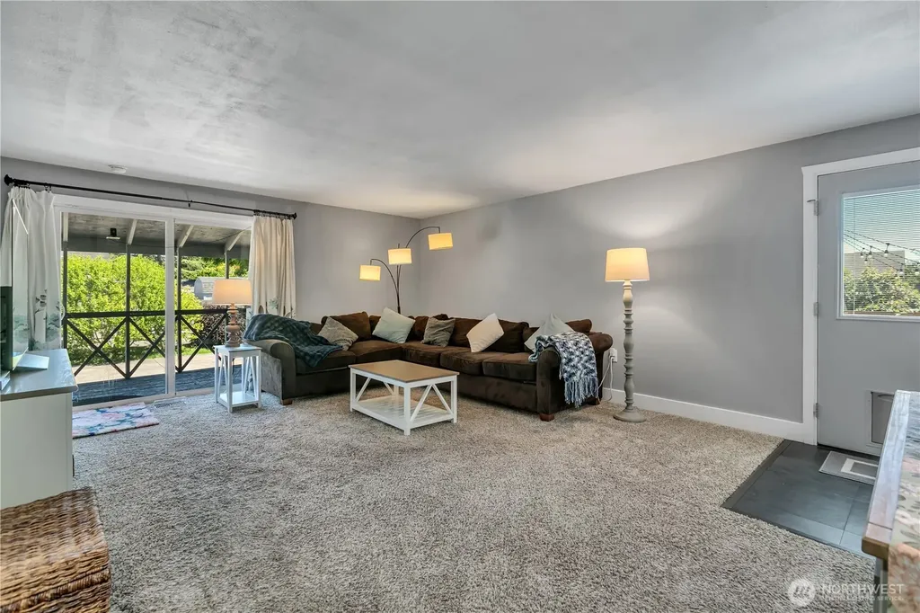 1718 Langdon Street Sumner WA 98390