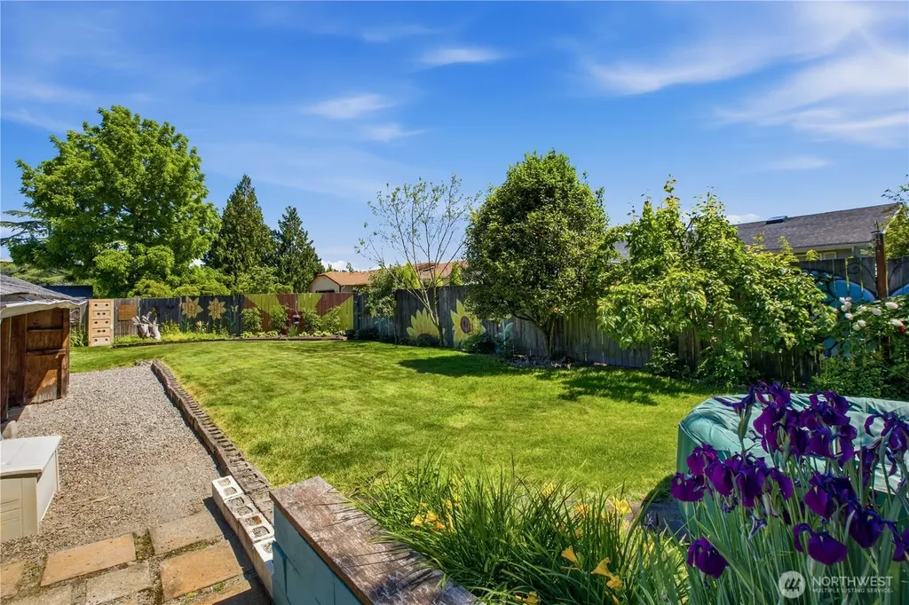 1718 Langdon Street Sumner WA 98390