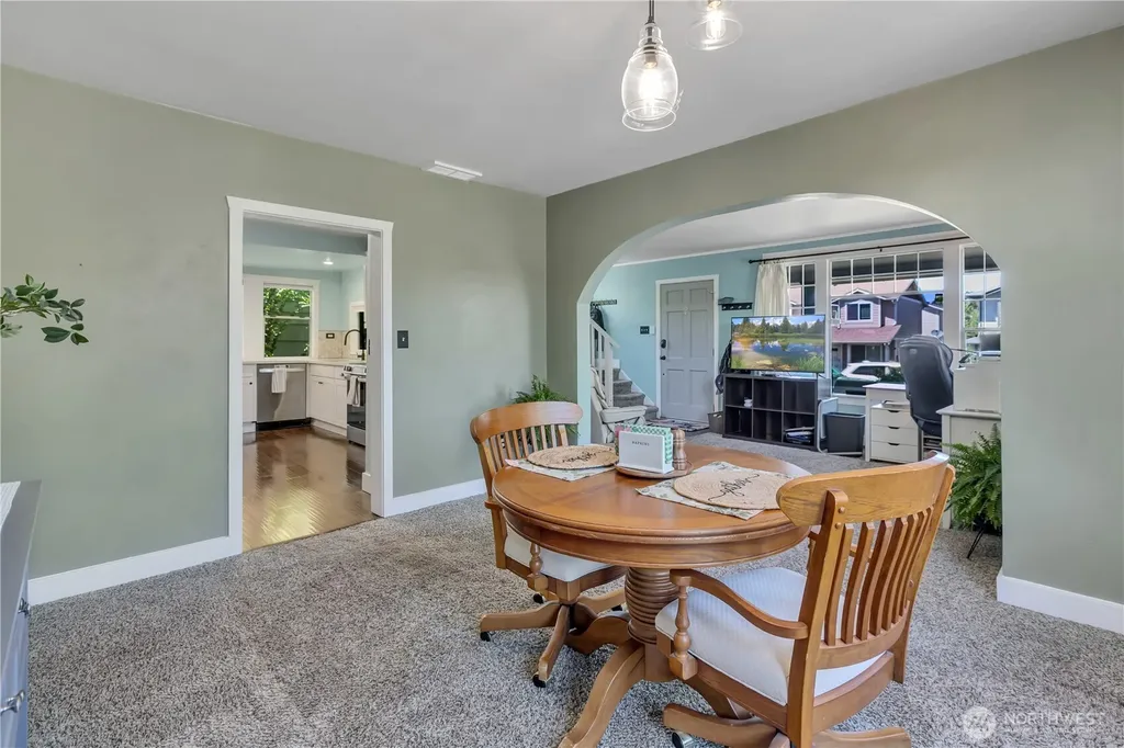 1718 Langdon Street Sumner WA 98390