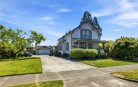 1718 Langdon Street Sumner WA 98390