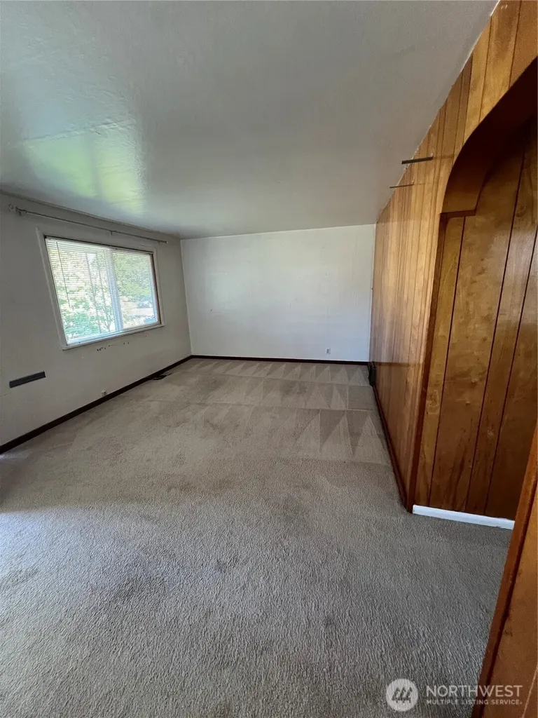 2219 Rockefeller Avenue Everett WA 98201