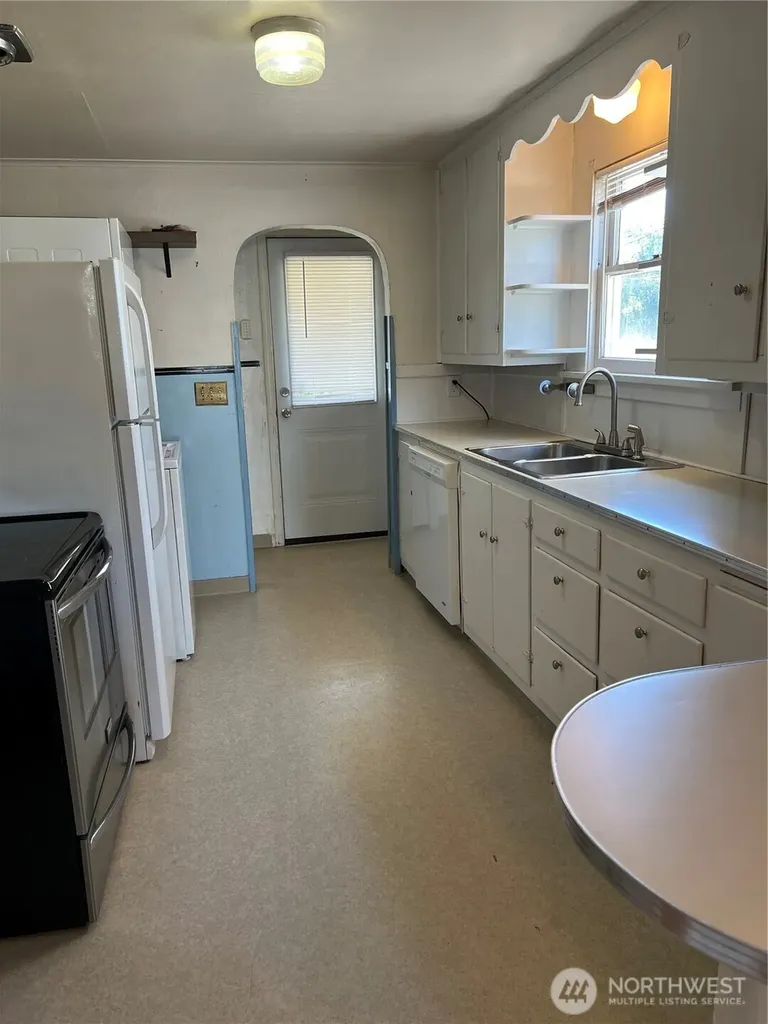 2219 Rockefeller Avenue Everett WA 98201