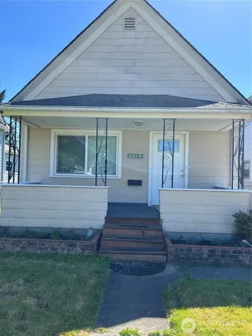 2219 Rockefeller Avenue Everett WA 98201