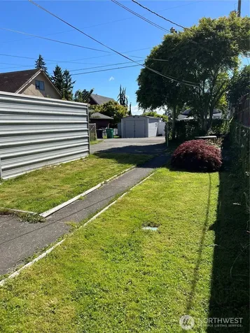 2219 Rockefeller Avenue Everett WA 98201