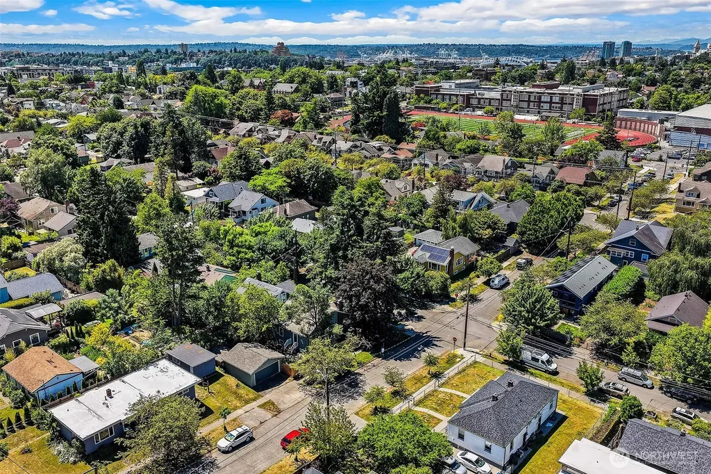 360 27th Avenue Seattle WA 98122