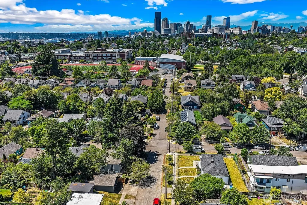 360 27th Avenue Seattle WA 98122