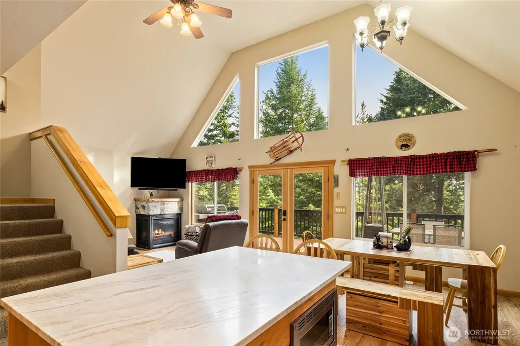 161 Eagle View Drive Ronald WA 98940