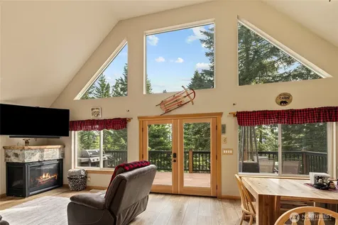 161 Eagle View Drive Ronald WA 98940