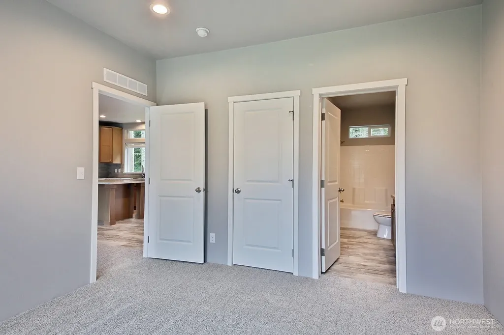 46 E Welcher Road Coupeville WA 98239