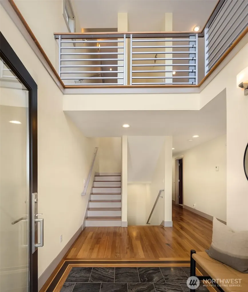 2619 Warren Avenue N Seattle WA 98109