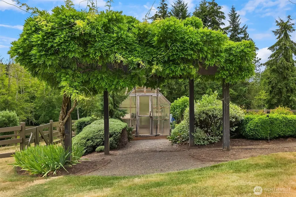 7195 NE High School Road Bainbridge Island WA 98110