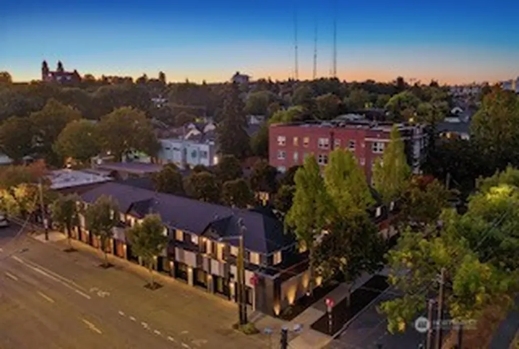 2332 E Cherry Street Seattle WA 98122
