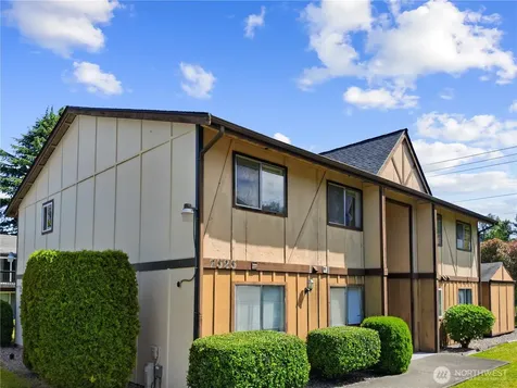 7525 10th Avenue Ct E Tacoma WA 98404