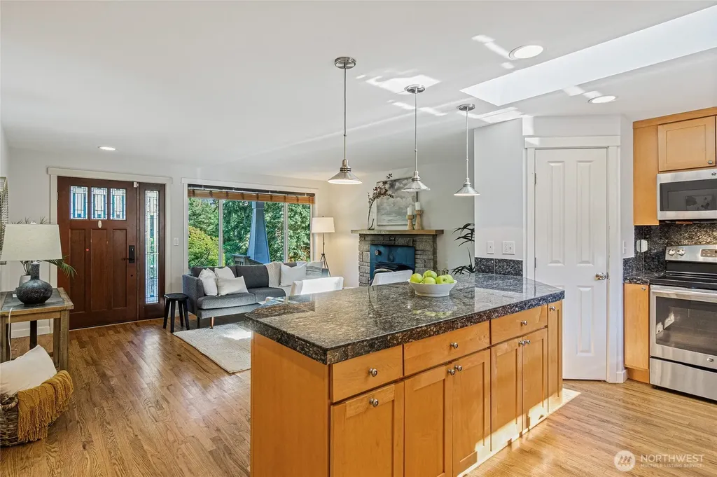 6525 154th Avenue NE Redmond WA 98052