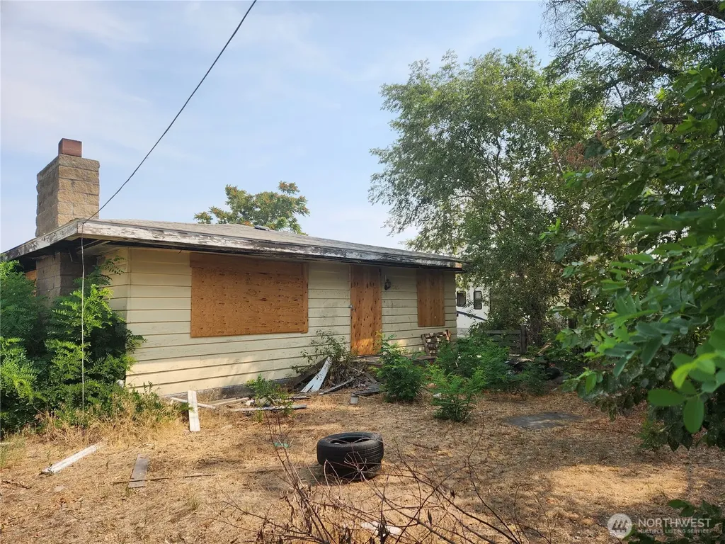 305 S Gibby Road Moses Lake WA 98837