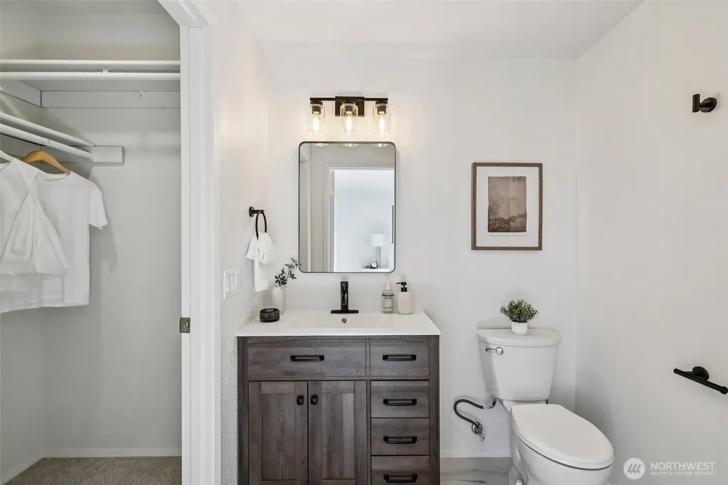 272 Prestwick Drive Camano Island WA 98282