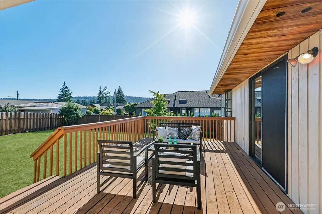 272 Prestwick Drive Camano Island WA 98282