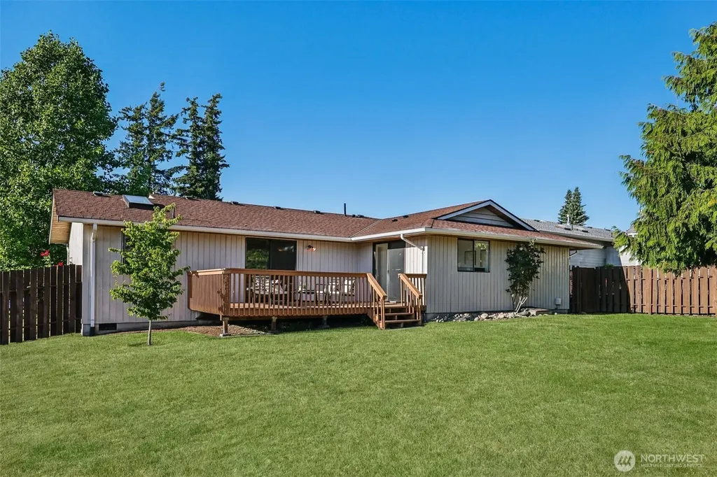 272 Prestwick Drive Camano Island WA 98282