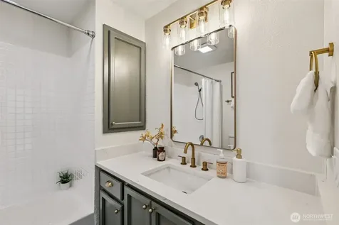 272 Prestwick Drive Camano Island WA 98282