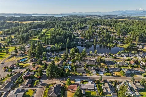 272 Prestwick Drive Camano Island WA 98282
