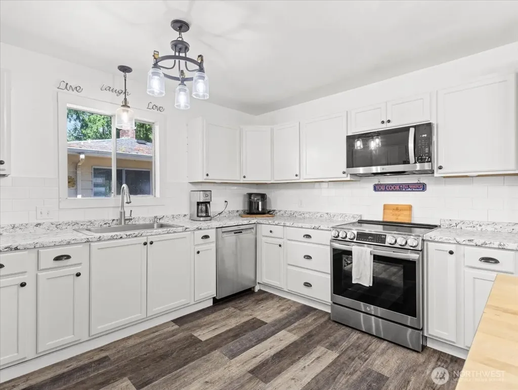 1125 Fish Pond Road Kelso WA 98626