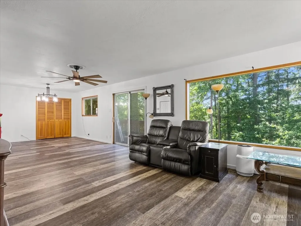 1125 Fish Pond Road Kelso WA 98626