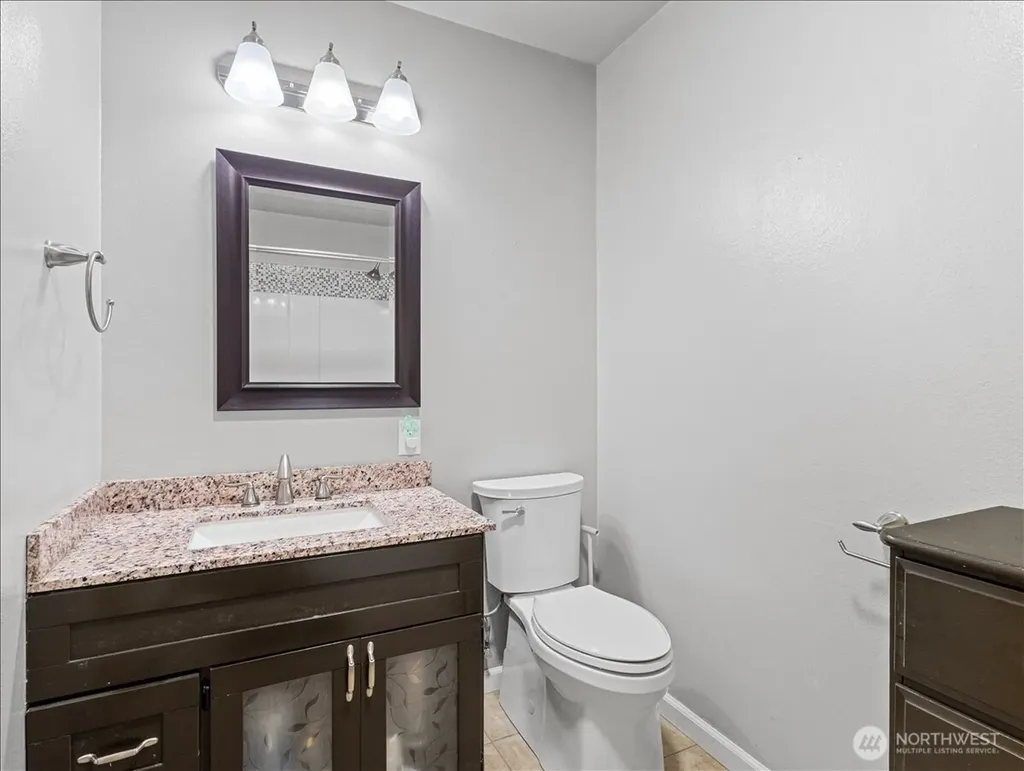 1125 Fish Pond Road Kelso WA 98626