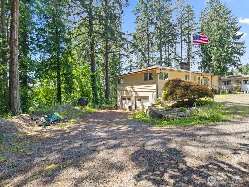 1125 Fish Pond Road Kelso WA 98626