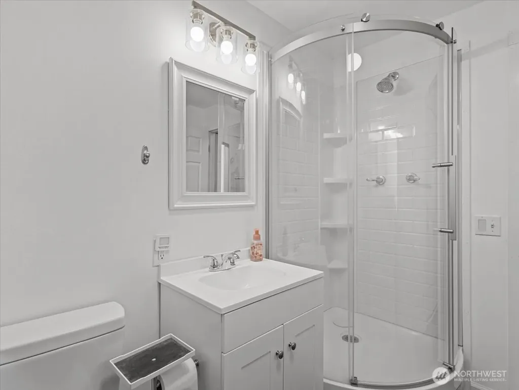 1125 Fish Pond Road Kelso WA 98626