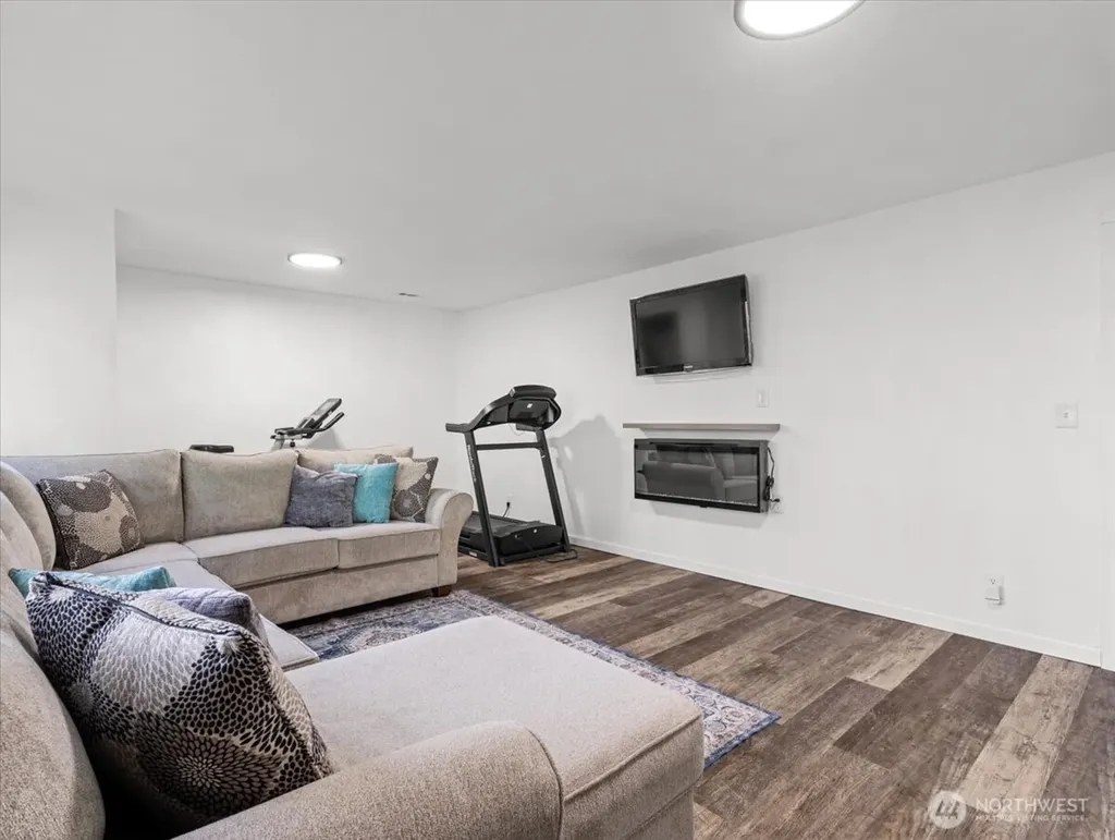 1125 Fish Pond Road Kelso WA 98626