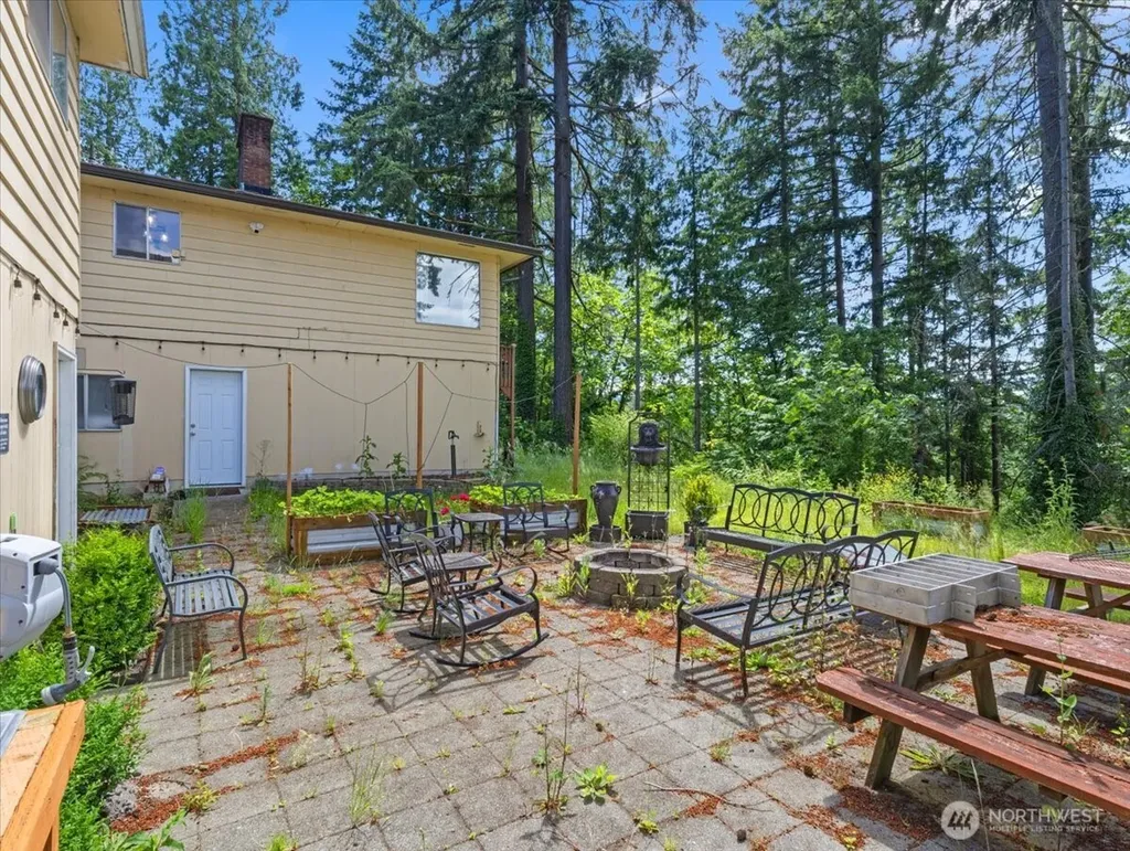 1125 Fish Pond Road Kelso WA 98626