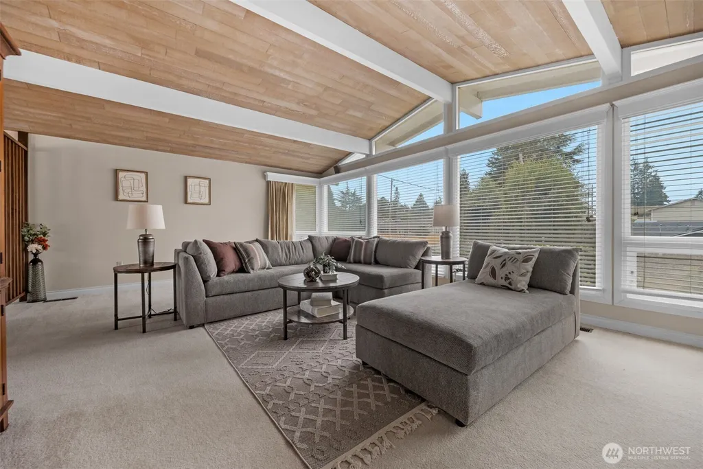 19122 34th Place S Seatac WA 98168