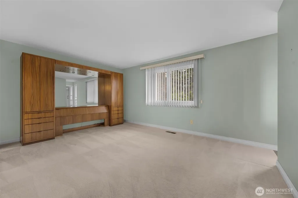 19122 34th Place S Seatac WA 98168
