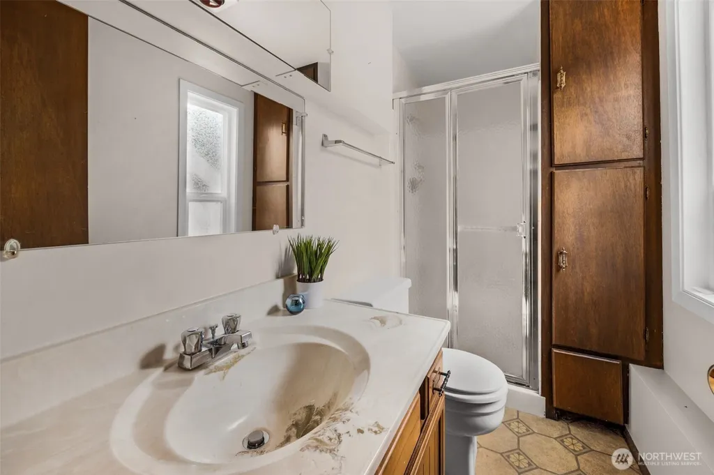 19122 34th Place S Seatac WA 98168