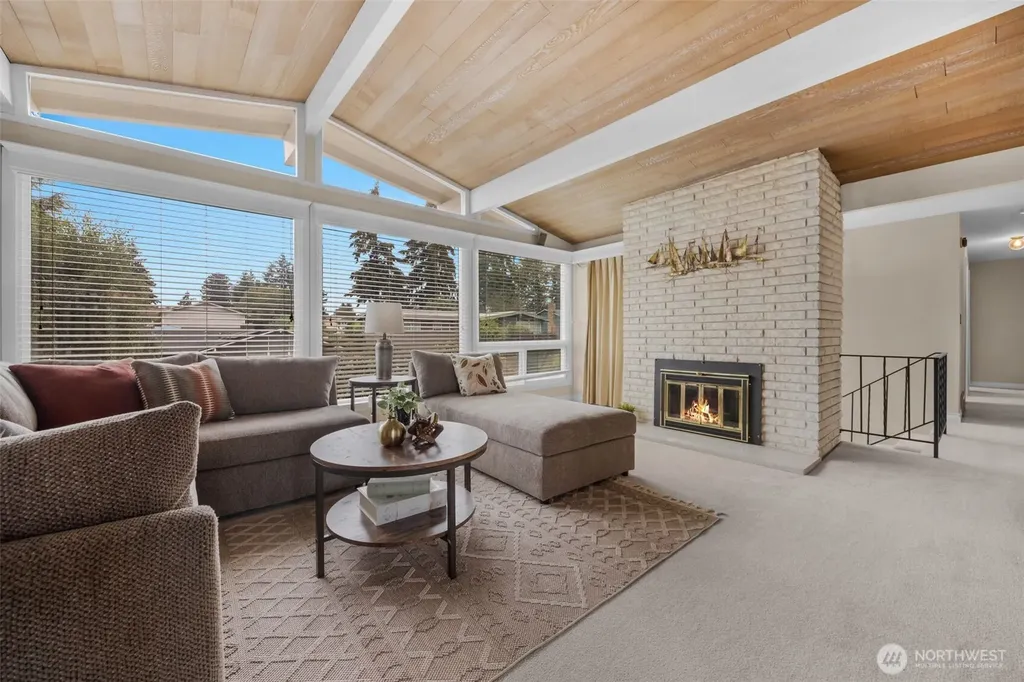 19122 34th Place S Seatac WA 98168