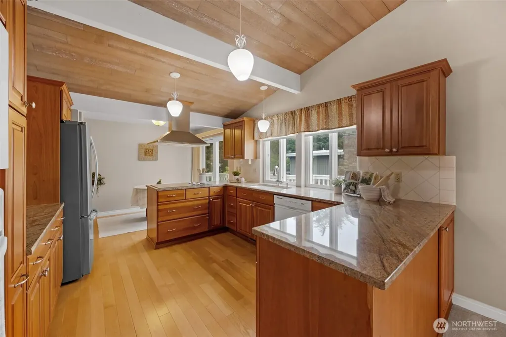 19122 34th Place S Seatac WA 98168
