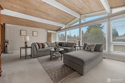 19122 34th Place S Seatac WA 98168