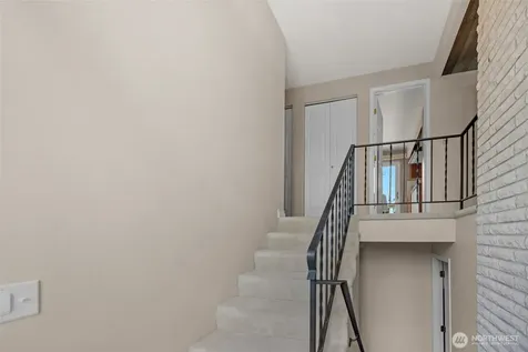 19122 34th Place S Seatac WA 98168