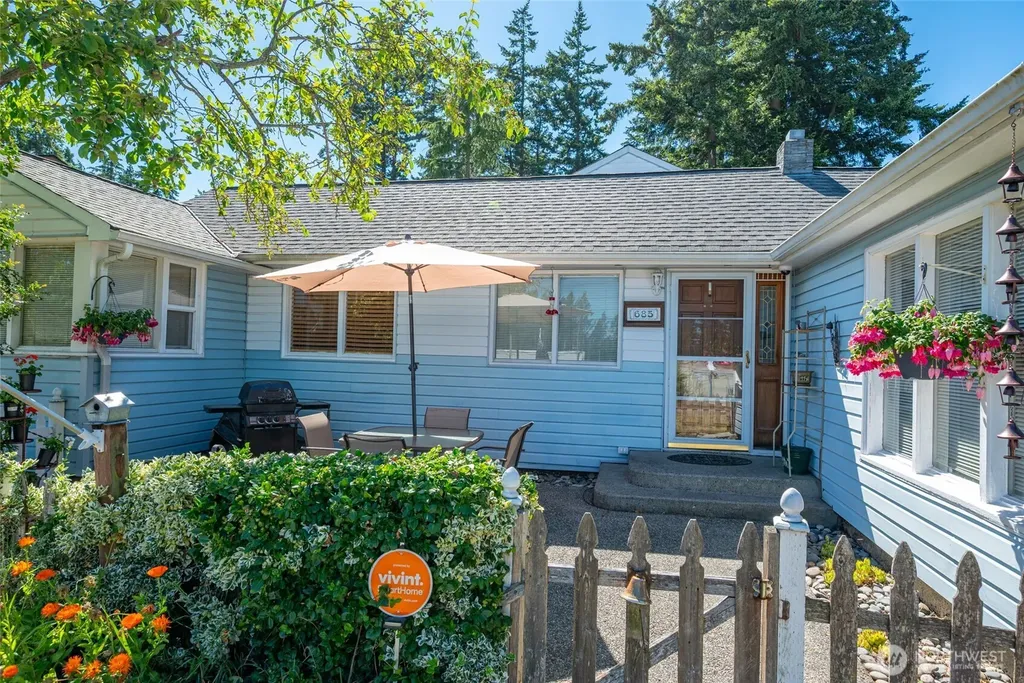 685 NE Regatta Street Oak Harbor WA 98277