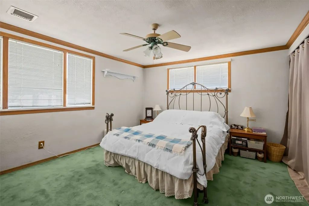 685 NE Regatta Street Oak Harbor WA 98277