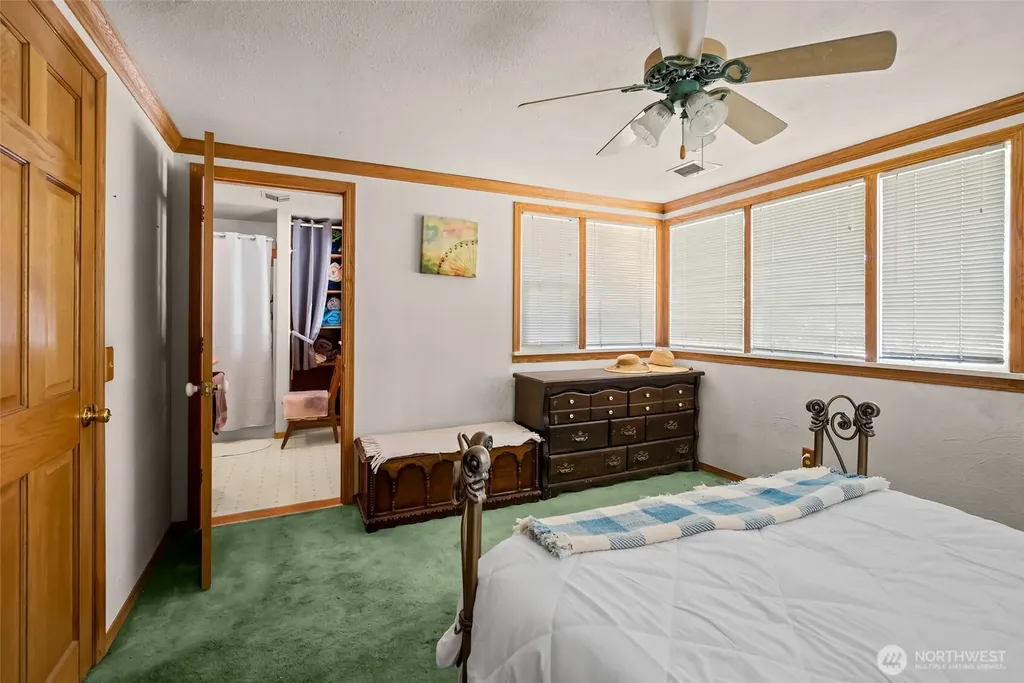 685 NE Regatta Street Oak Harbor WA 98277
