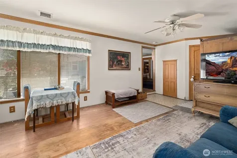 685 NE Regatta Street Oak Harbor WA 98277