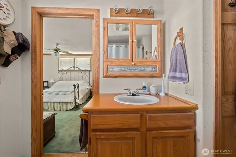685 NE Regatta Street Oak Harbor WA 98277